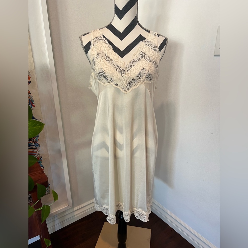 Full lace slip